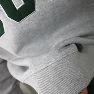 Sudadera BUCKS con cuello simulado, 450 GSM, nombre personalizado, bordado en aplique, corte holgado, 100% algodón, felpa francesa. - Product Image 4