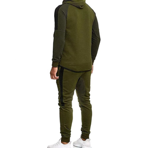 Conjunto de camiseta de fútbol de dos piezas para hombre a precios al por mayor, conjuntos de ropa de invierno para hombre 2025, ropa de entrenamiento de fútbol, chándal ajustado - Product Image 4