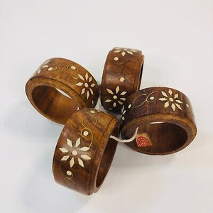 Porta servilletas tradicional indio hecho de madera de mango con elementos de diseño étnico para comedor o restaurante. - Product Image 3