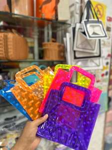 Bolsas de Compras de PVC Transparentes Personalizadas con Asa de Cuero, Bolsas de Regalo con Logotipos - Product Image 4