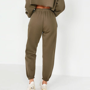 Conjunto de Sudadera Corta Verde Oliva para Mujer con Pantalones Jogger a Juego, Sudadera de Punto Oversize de Manga Larga, Atuendo Casual Transpirable para Invierno - Product Image 6