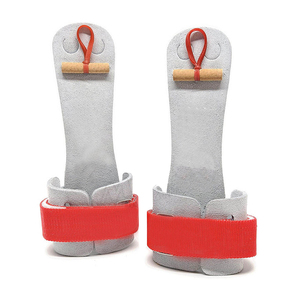 Poignées de gymnastique haute performance à 2 trous avec design ergonomique pour athlètes, les poignées de gymnastique à 2 trous aident à améliorer la stabilité de la préhension - Product Image 3