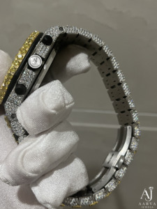 AARVA JEWELS นาฬิกาข้อมือผู้ชายสุดหรูสแตนเลสสตีลคริสตัลแซฟไฟร์ 43 มม. อะนาล็อกโครโนกราฟควอตซ์เคลป์พับแบบพับได้ความปลอดภัย ไม่มี - Product Image 5