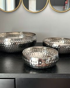 Juego de tazones modernos de metal martillado, plato decorativo hecho a mano para servir en el hogar, para nueces, galletas, bocadillos, juegos de regalo, apto para alimentos. - Product Image 1