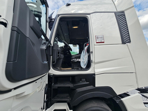 NUEVO Renault T520 2025, Motor de 6 Cilindros y 530hp, Euro 6, Fórmula 4x2, Combustible Diésel, Transmisión Automática, Volante a la Izquierda - Product Image 3