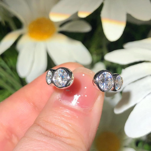 White Round Cut Bezel Set <b>Open</b> Gap Moissanite <b>Ring</b> White Gold Engagement <b>Ring</b> 10K Solid White Gold Six Stone Band <b>Ring</b> For Women - Product Image 2