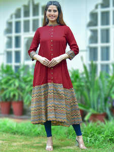 ชุดคุर्ตาทรงเอสำหรับผู้หญิง สีแดงเลือดหมู ผ้าเรยอนและผ้าฝ้ายแคมบริค พิมพ์ลายซิกแซก คอจีน แขนสามส่วน เหมาะสำหรับสวมใส่ทั่วโลก - Product Image 4