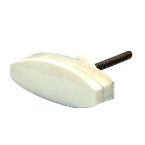 Boutons de porte en résine époxy brillante avec base en bois et garniture en cuir parfaits pour les thèmes intérieurs artistiques - Product Image 2