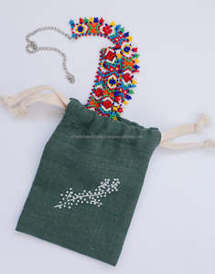 Collier de broderie de perles de verre de qualité supérieure accessoire artisanal pour les événements formels, les cadeaux et le style de la mode - Product Image 4