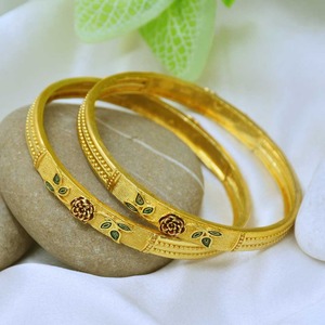 Graceful Floral <b>Engraved</b> Gold Plated Alloy <b>Bangle</b> Set with Traditional Ethnic Design for Women's Wedding Festival Party Jewelry - Product Image 6