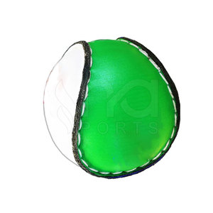 Balones de Hurling de Alto Rendimiento Fabricados en Pakistán, Aptos para Juego Competitivo y Entrenamiento - Product Image 2