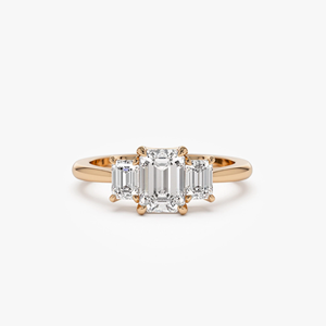 Bague de fiançailles pour femme en or jaune, sertie de trois diamants taille émeraude de 1,5 carat, style classique - Product Image 3