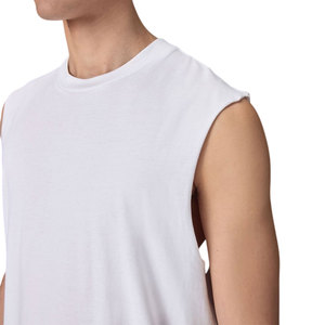 เสื้อกล้ามออกกำลังกายผู้ชายแบบใหม่ สั่งทำโลโก้ได้ ทรงเข้ารูป ผ้าเรียบ ผลิตขายส่ง เสื้อกล้ามแขนกุด ผ้าฝ้าย 100% สำหรับผู้ชาย ปี 2026 - Product Image 1