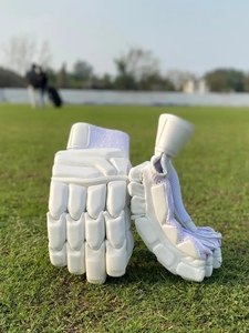 ถุงมือตีคริกเก็ตแบบมืออาชีพ ดีไซน์สั่งทำได้ รุ่นใหม่ปี 2026 ราคาขายส่ง - Product Image 2
