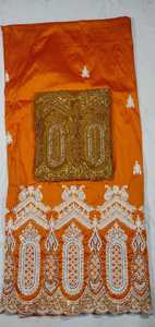 La tradition intemporelle nigériane : George Wrapper Florals, tissu taffetas de haute qualité, idéal pour les tenues de fête. - Product Image 2