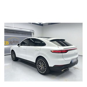 Porsche Cayenne 3.0 Coupé 2024, 50 450 km, Boîte Automatique, Sièges en Cuir, Volant à Gauche avec Caméra Arrière - Product Image 5