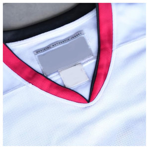 Maillot de hockey rétro inspiré de Griswold, style film de Noël des années 90, maillot de sport pour adulte, sans nom ni graphiques, classique et nostalgique - Product Image 2