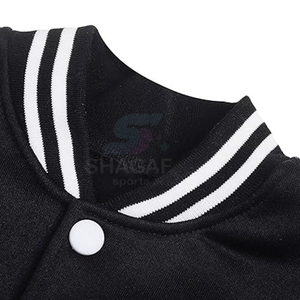 เสื้อแจ็คเก็ตวาร์ซิตี้แบบกำหนดเอง ปักโลโก้ คุณภาพสูง ทำจากผ้าขนสัตว์และหนัง แจ็คเก็ตเบสบอล - Product Image 5