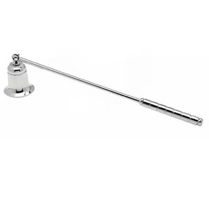 Éteignoir à bougie en métal au design élégant, outil d'extinction de bougie à long manche, accessoire de décoration moderne pour la maison - Product Image 6