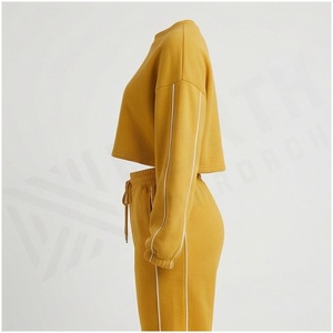 Ensemble de survêtement 2 pièces jaune moutarde pour femme – Sweat-shirt à col rond et manches longues et pantalon de jogging à cordon de serrage – Tenue décontractée pour l'automne - Product Image 3