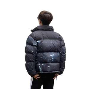 Veste d'hiver unisexe personnalisable en gros, matelassée, à fermeture éclair, style décontracté, rembourrée en coton - Product Image 3