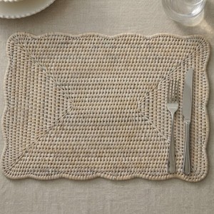 Napperons rectangulaires tissés naturels en gros, napperons festonnés en rotin de haute qualité, décoration de table pour dîner, tapis de table fabriqués au Vietnam - Product Image 1