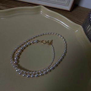 Collier de perles d'eau douce naturelles de haute qualité avec boucle 0T, chaîne de pull tendance et polyvalente, luxe léger, tempérament - Product Image 4