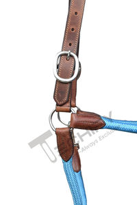 Cabestro de cuero para caballo con diseño trenzado azul, collar ajustable y herrajes metálicos duraderos - Product Image 2