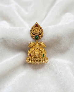 Pendientes Jhumka de Oro Sólido de 22K con Motivo de Lakshmi, Acabado Antiguo, Joyería India para Bodas, con Rubíes y Perlas, Regalo para Fiestas - Product Image 2