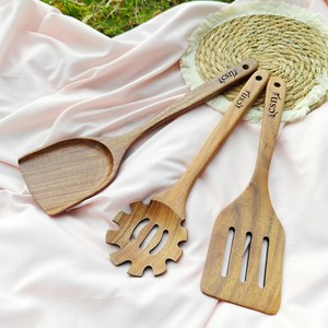 Juego de Utensilios de Cocina de Madera de 5 Piezas, Cuchara, Espátula y Servidor de Pasta Grabados Personalizados, Regalo Familiar - Product Image 3