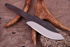 Couteau de chef en acier Damas forgé à la main, lame fixe, couteau de camping, couteau de cuisine personnalisé, fournitures de fabrication de couteaux en gros pour l'extérieur - Product Image 4