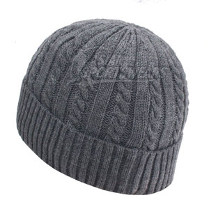 Chapeau en tricot thermique confortable doublé de polaire, chapeau d'hiver pour hommes et femmes, idéal pour les voyages, le camping, la randonnée et le port quotidien - Product Image 4