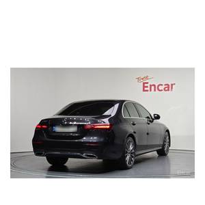 Mercedes-Benz Clase E E350 4MATIC AMG Line 2023, 59,709 km, Automático, Emisión Euro V, Volante a la Izquierda, Asientos de Cuero, Cámara Trasera - Product Image 2