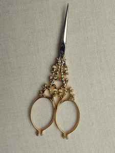 Vintage Embroidery Handmade Luxury Brass Metal Promotional Sewing Scissors Antique Style Embossed Decorative Tailor Craft - Product Image 3