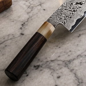 Couteau de chef artisanal Edge Master Manufacture, lame en acier Damas hautement polie de 8 à 9,9 pouces, manche en bois ambidextre, étui en cuir - Product Image 3