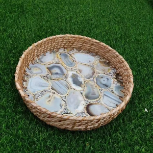 Elegante Juego de Bandejas para Servir Personalizables con Diseño Impreso en Esmalte, Hechas a Mano por Artesanos Indios con Concha de Nácar, Encantadoras para Ramadán - Product Image 1