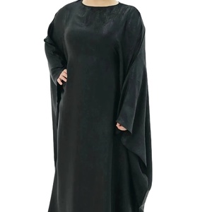 Abaya de satén de estilo modesto con mangas de murciélago brillantes Moda de moda y modesta para mujer - Product Image 6