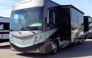Autocaravanas Usadas 2022 2023 2020, Fleetwood Pace Arrow RV de 40 pies, Autocaravanas, Autocaravanas con Color Personalizado Disponible, Poco Kilometraje - Product Image 3