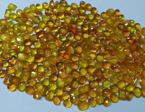 Saphir jaune de Bangkok en verre, mélange de pierres taillées pour la fabrication de bagues - Product Image 1
