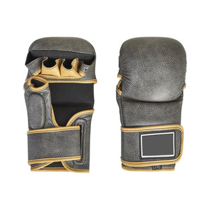 Gants de combat en cuir MMA les plus vendus - Respirants, durables, unisexes, pour l'entraînement et la compétition en arts martiaux, avec fermeture auto-agrippante - Product Image 1