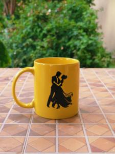Tasse en céramique imprimée avec motif couple - Product Image 4