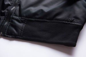 เสื้อแจ็คเก็ตบอมเบอร์น้ำหนักเบา ดีไซน์ทันสมัยสำหรับผู้ชาย  บุโพลีเอสเตอร์ด้านใน  คอตั้ง  กันลม  เสื้อโค้ทฤดูหนาว  สามารถปรับแต่งได้ - Product Image 5