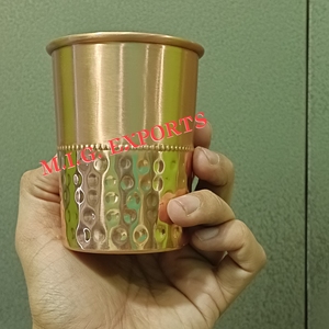 Verres en cuivre aux prix les plus bas, avec un design tendance et traditionnel, verres ayurvédiques en cuivre pour l'eau, en vente par les exportateurs M.I.G. EXPORTATIONS - Product Image 5