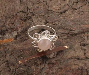 Vente en gros de bagues de fiançailles et de mariage pour femmes en argent sterling 925, serties de turquoise naturelle, pierres précieuses roses artisanales - Product Image 4