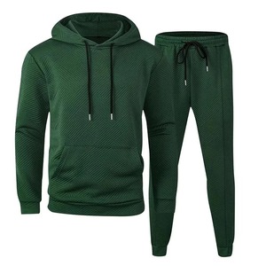 Chándal para hombre para comodidad y estilo diarios con tela suave, ajuste perfecto y aspecto impecable, ideal para uso casual. - Product Image 1