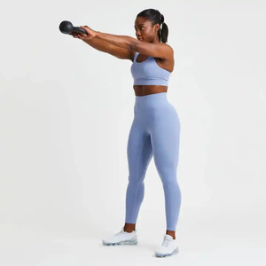 Conjunto de yoga sin costuras para mujer, leggings de cintura alta con cuello redondo, sujetador deportivo corto, elástico y transpirable, conjunto de 2 piezas para entrenamiento en el gimnasio - Product Image 3