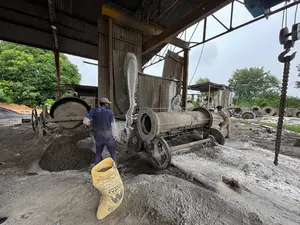 Machine de moulage de tuyaux de drainage en béton RCC, facile à utiliser pour les fabricants en Inde - Product Image 4