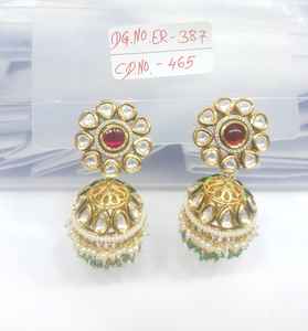 Pendientes Tradicionales para Boda con Detalles Intrincados Hechos a Mano para un Look Elegante, para el Mercado Global de Compradores Mayoristas de Fábrica - Product Image 5