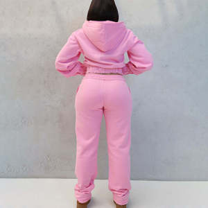 Ensemble de survêtement en molleton bouclette pour femme avec impression en relief, comprenant un sweat à capuche court zippé respirant et un pantalon de jogging - Product Image 3