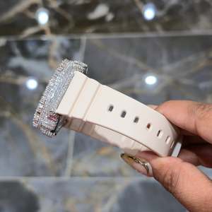 Reloj Digital de Moissanita Iced Out con Corte de Pera, de Acero Inoxidable, Cuarzo, Correa de 20mm, Bisel con Escala Mixta y Correa de Cristal, para Regalo de Fiesta - Product Image 3